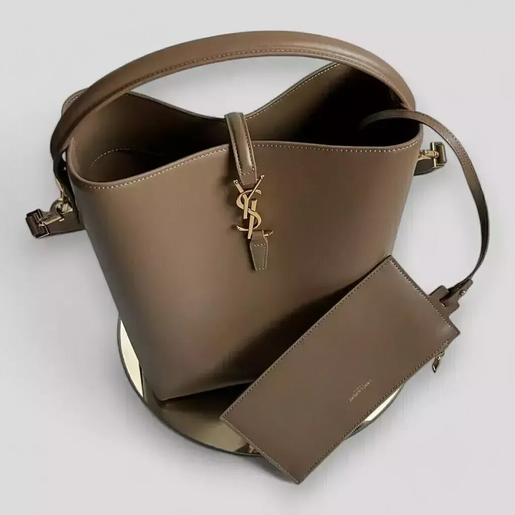 YVES SAINT LAURENT – LE 37 BAG IN GLOSSY LEATHER