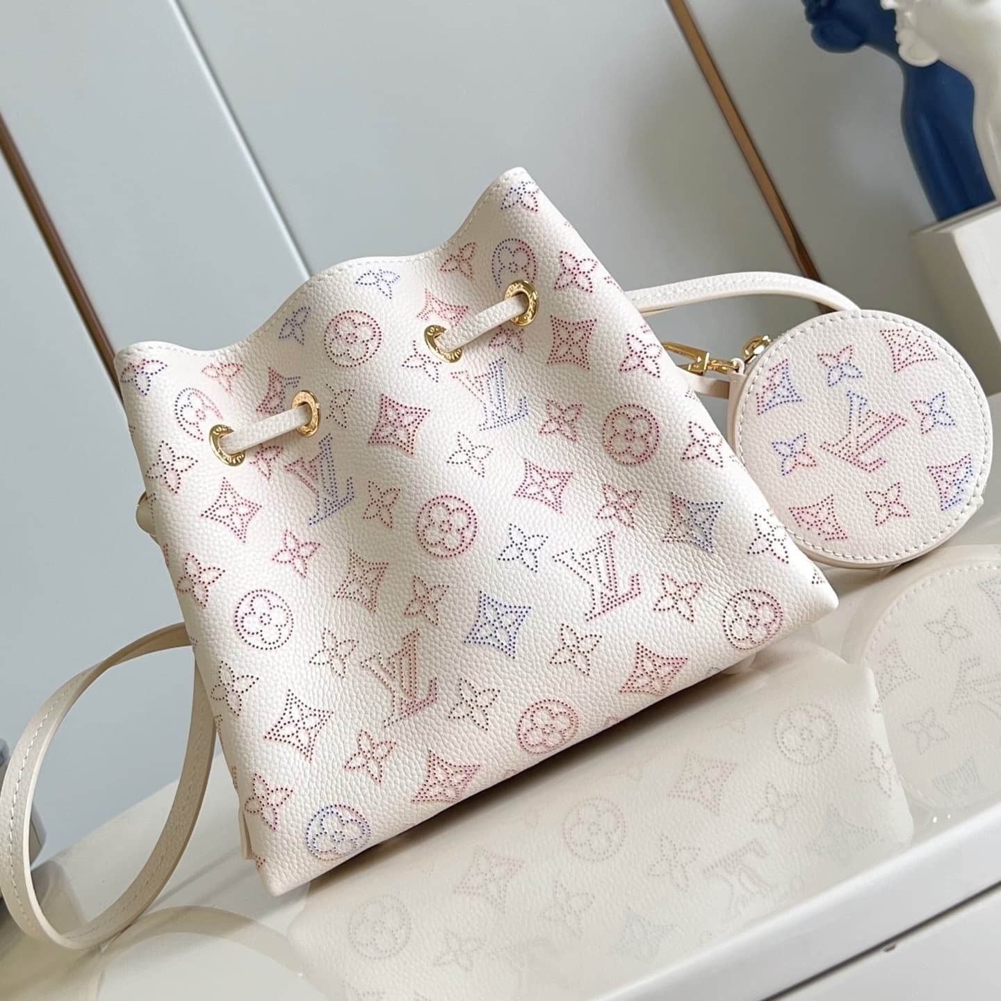 LOUIS VUITTON – BELLA BAG