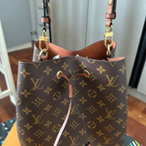 NÉONOÉ MM BAG BY LOUIS VUITTON