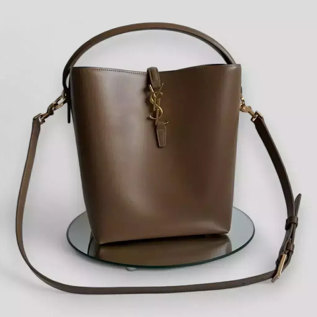 YVES SAINT LAURENT – LE 37 BAG IN GLOSSY LEATHER
